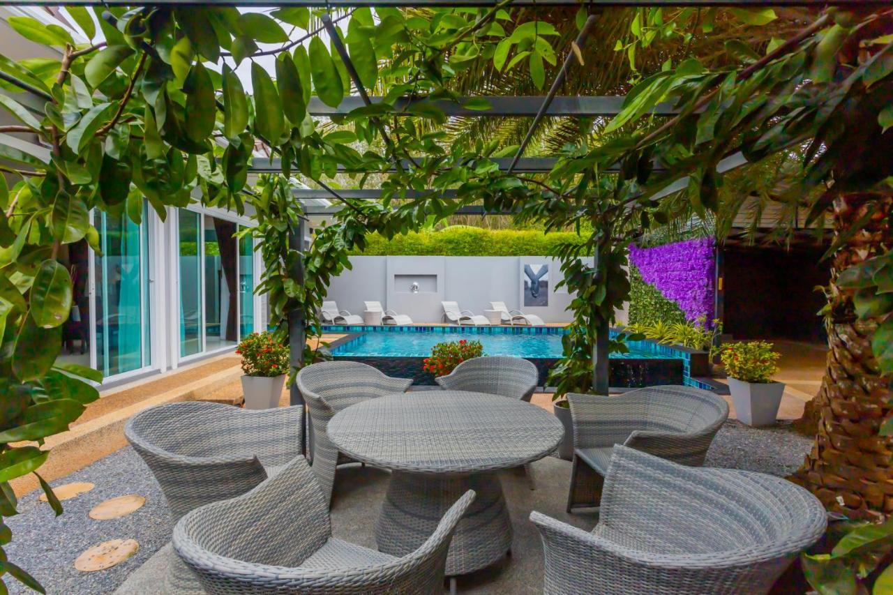 Villa 3 Bedroom Platinum Pool Smooth As Silk